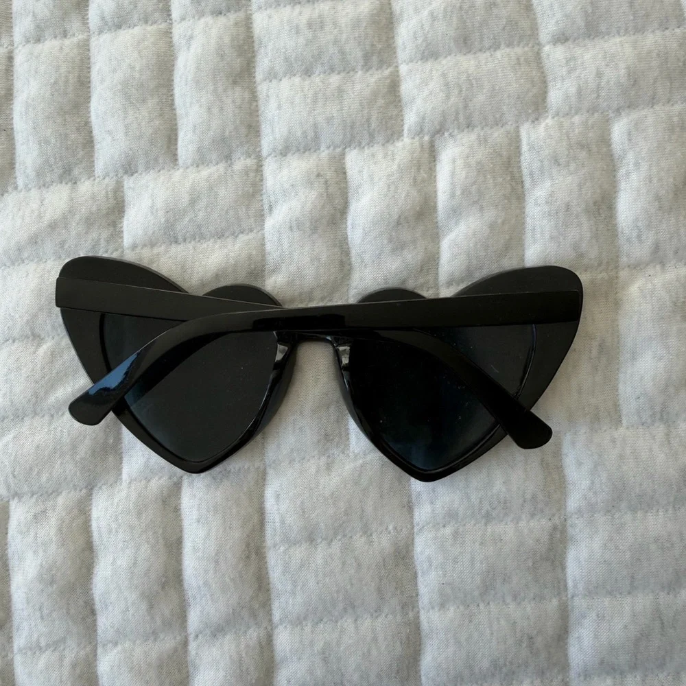 Heart Shaped Black Sunglasses